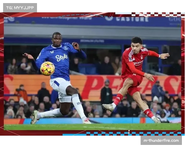 诺丁汉森林击败热刺,中前场球员的无球跑动与穿插创造空间